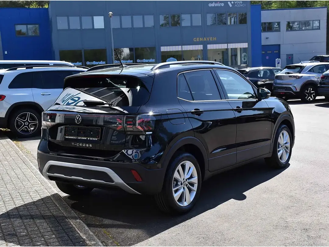 Volkswagen T-Cross - Thumbnail 4