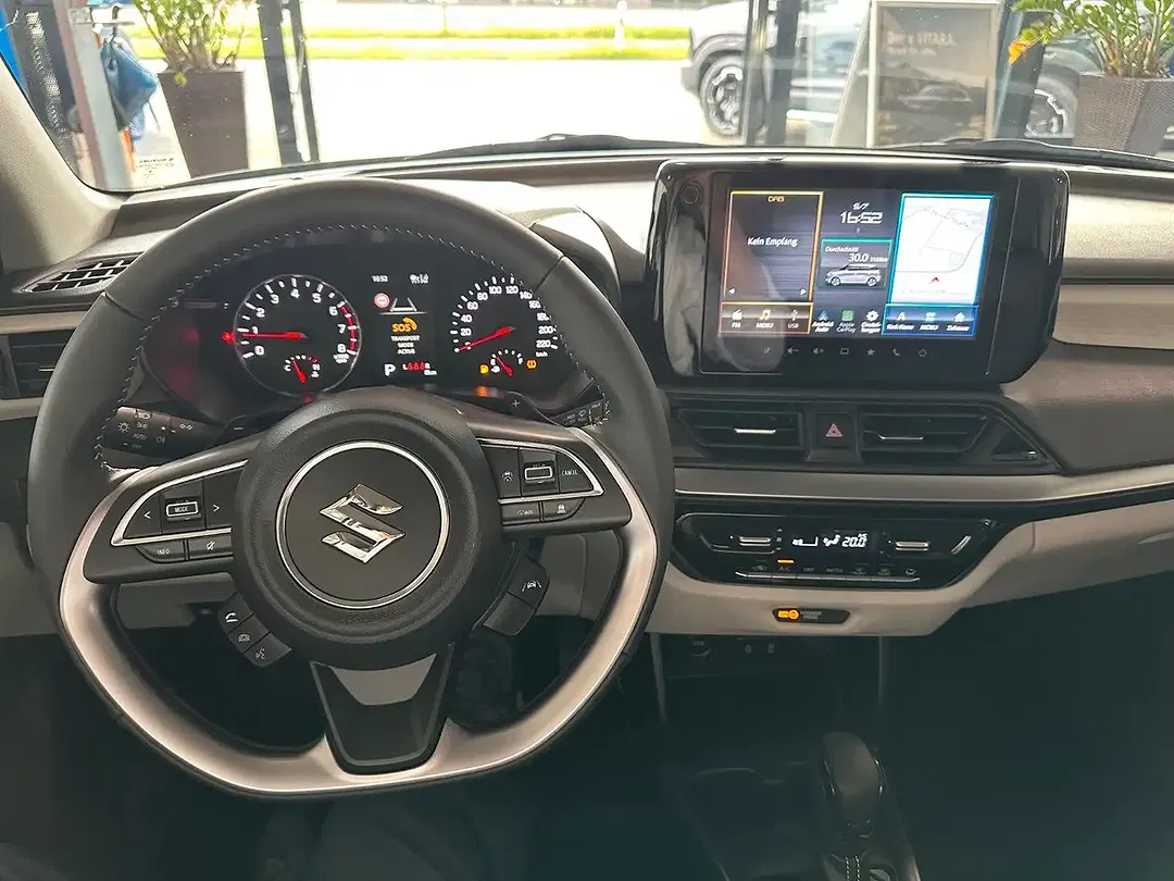 Suzuki Swift - Thumbnail 9