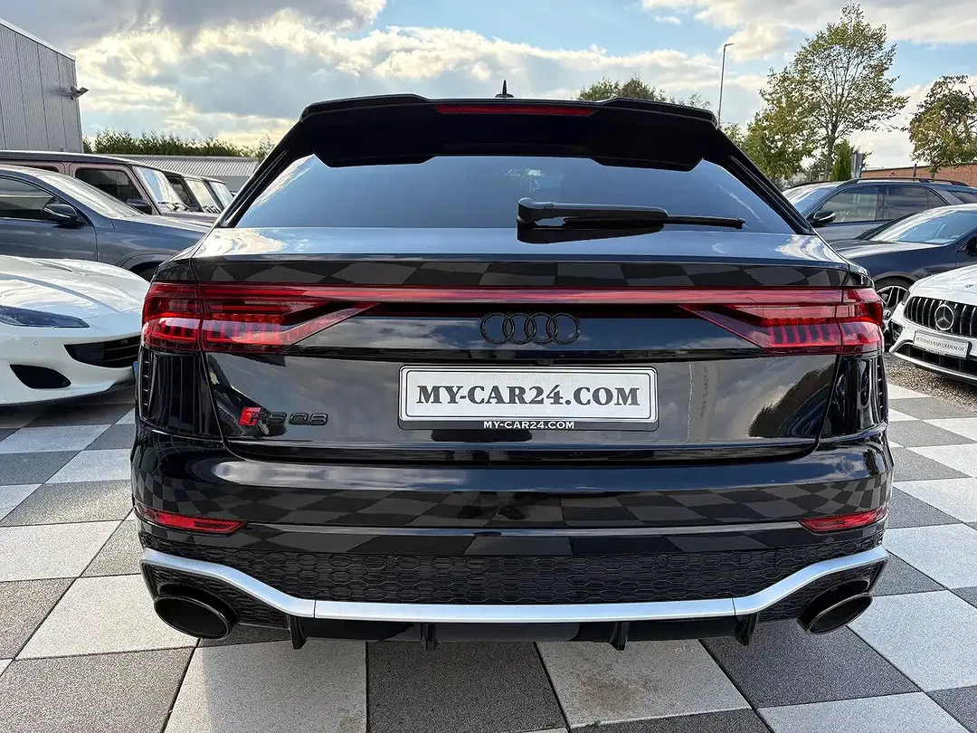 Audi RS Q8 - Thumbnail 6