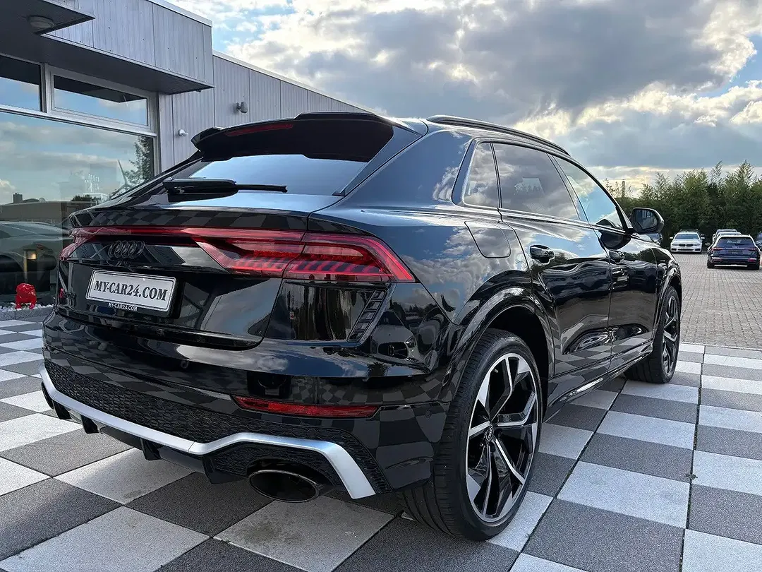Audi RS Q8 - Thumbnail 7
