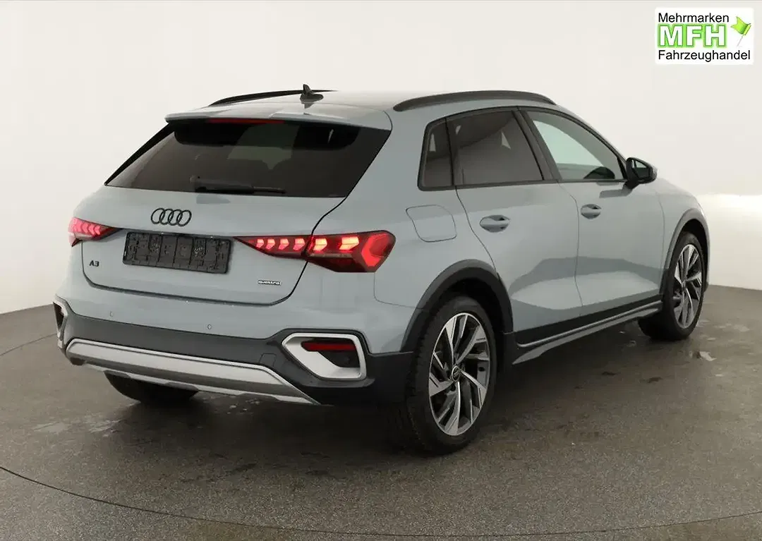 Audi A3 - Thumbnail 2