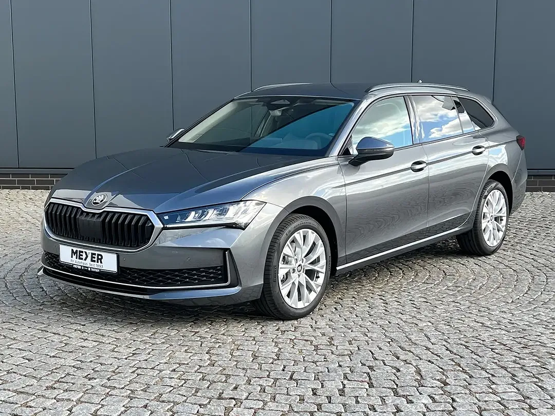 Skoda Superb - Thumbnail 1