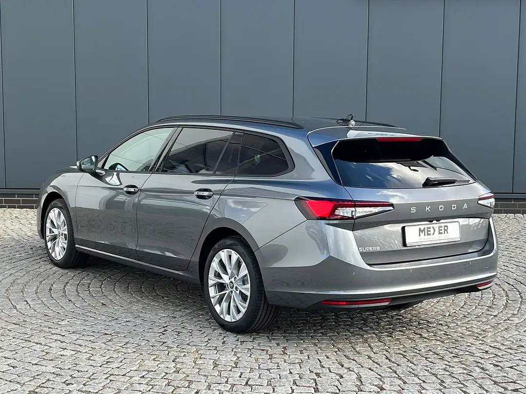 Skoda Superb - Thumbnail 3