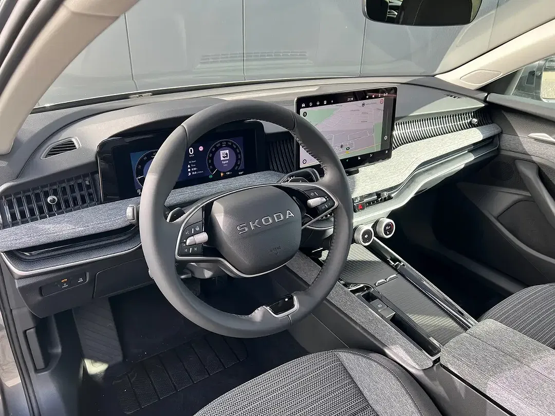 Skoda Superb - Thumbnail 6