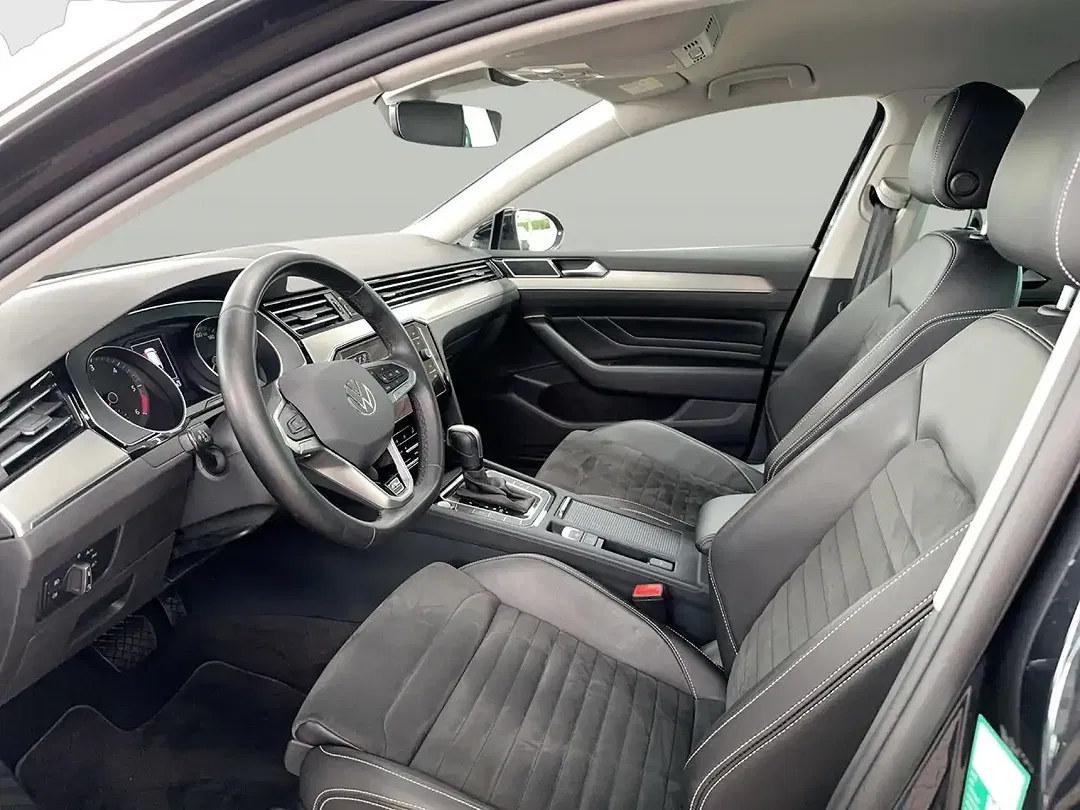 Volkswagen Passat Variant - Thumbnail 10