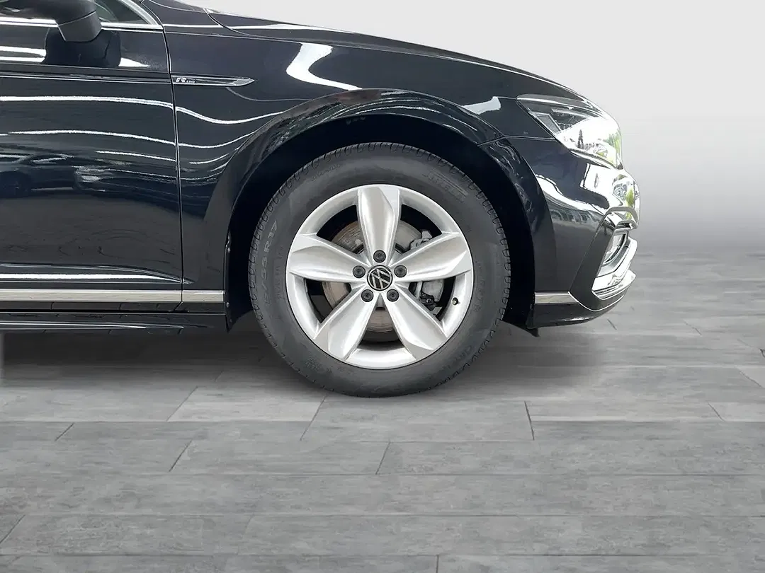Volkswagen Passat Variant - Thumbnail 8
