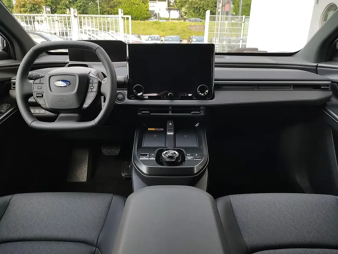 Subaru Solterra - Thumbnail 10