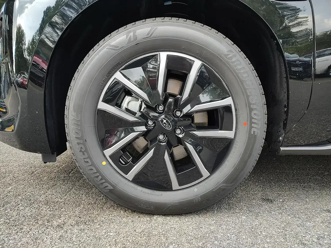 Subaru Solterra - Thumbnail 8