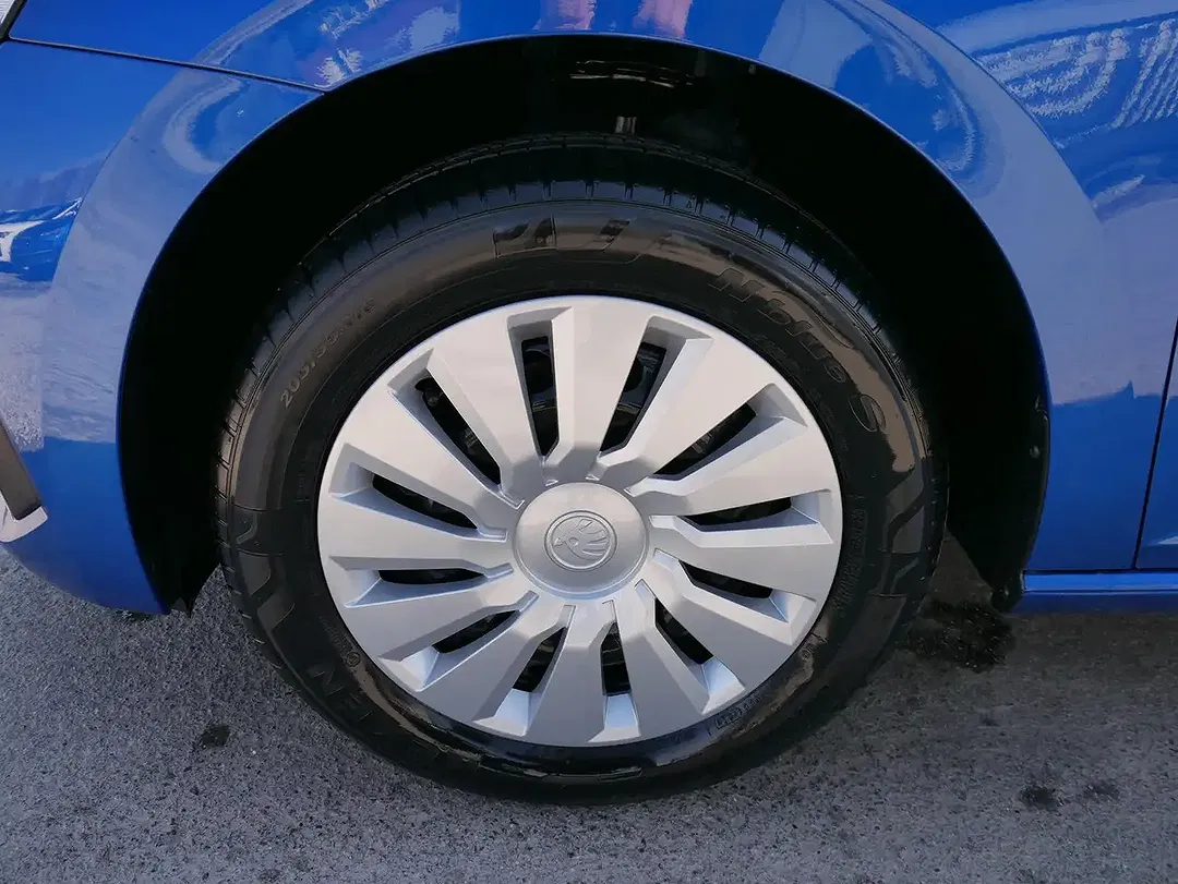 Skoda Scala - Thumbnail 4