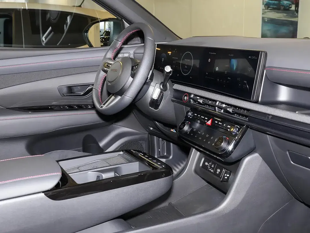 Hyundai TUCSON - Thumbnail 3