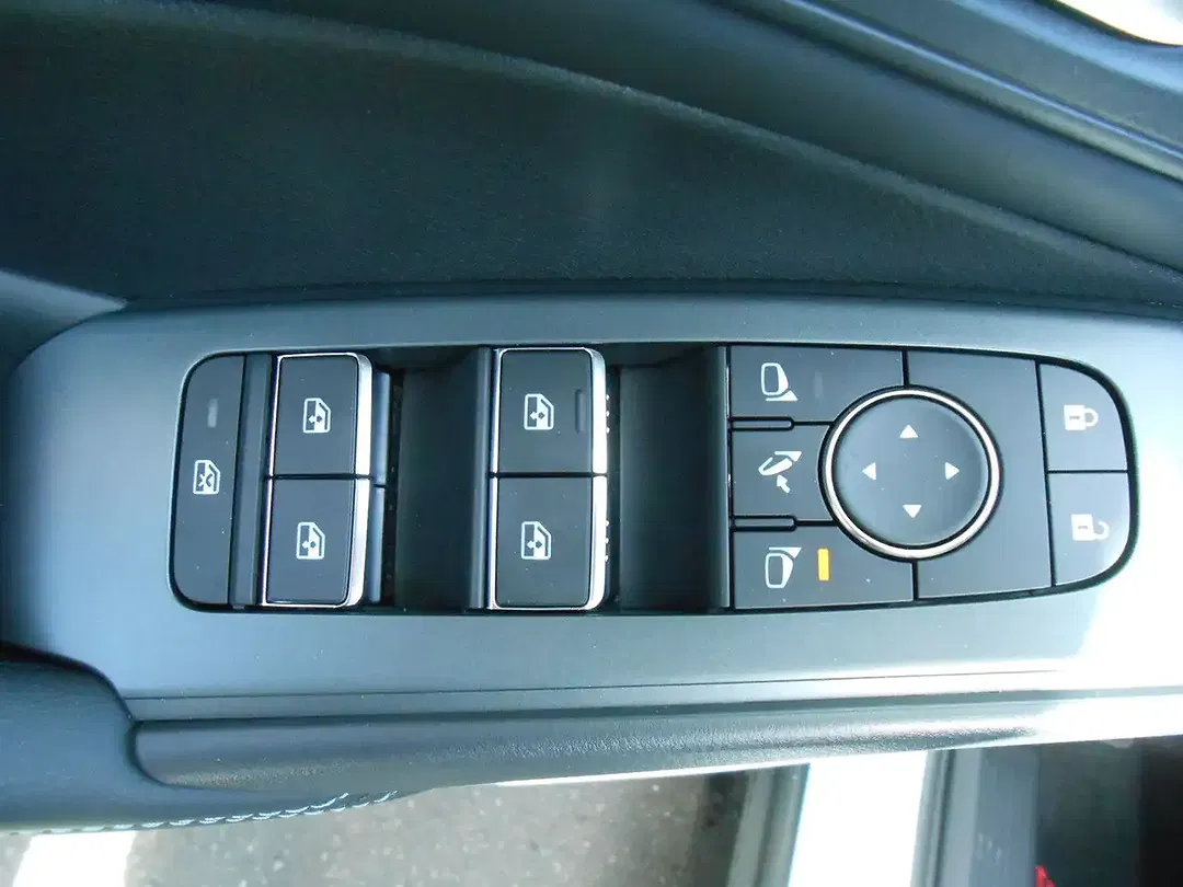 Nissan Qashqai - Thumbnail 10