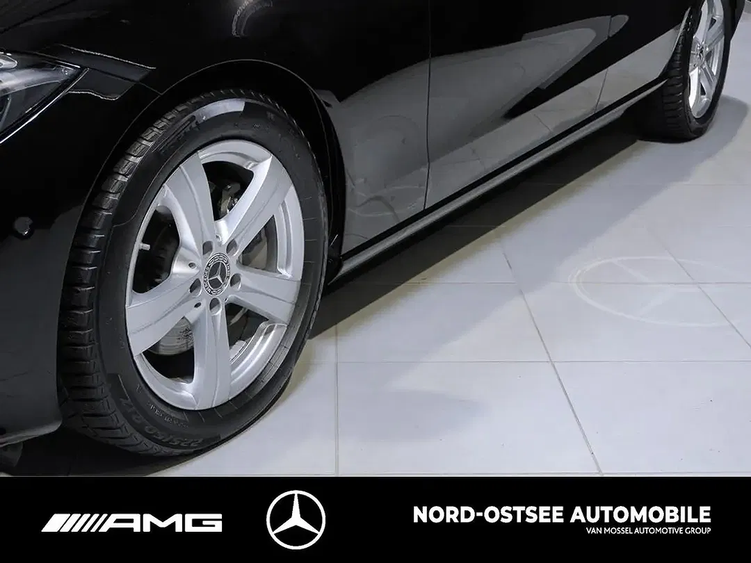Mercedes-Benz C 200 - Thumbnail 5