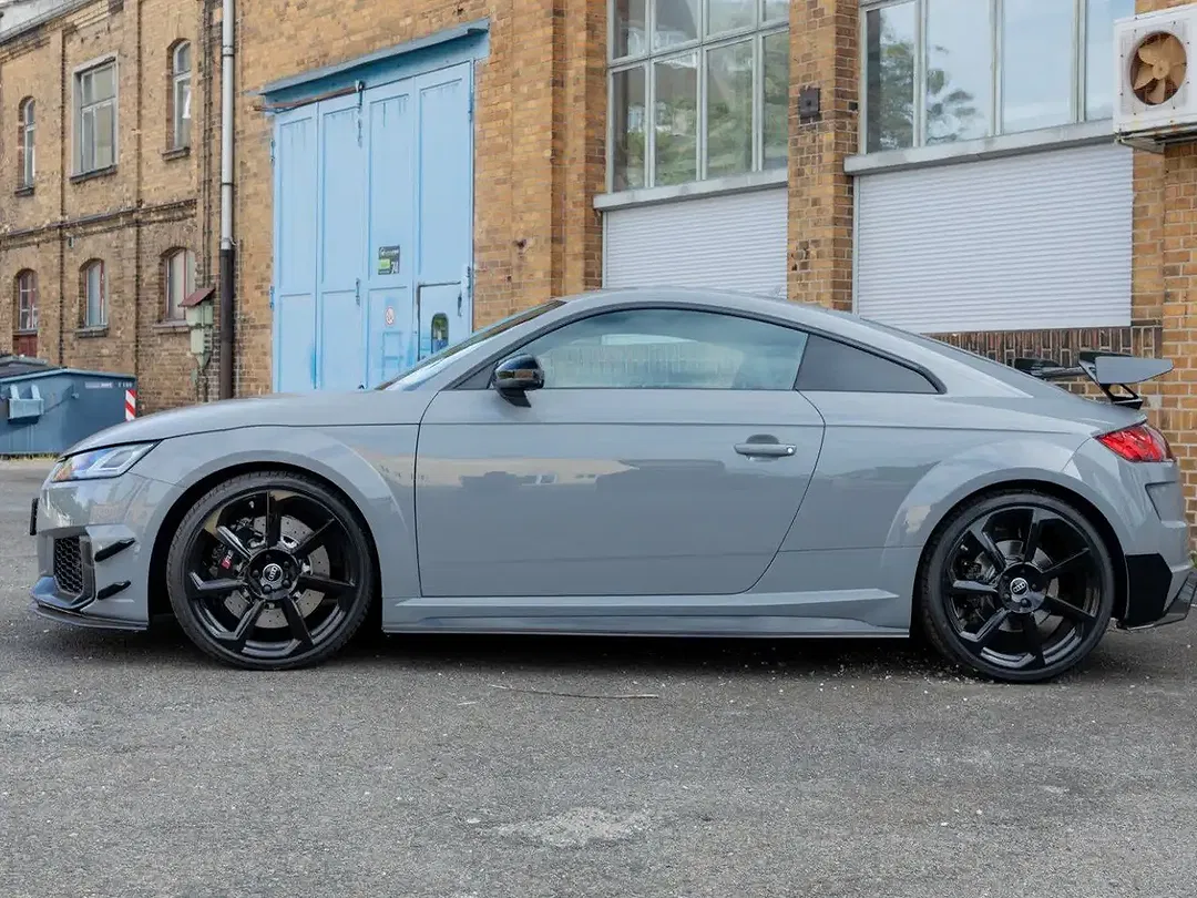 Audi TT RS - Thumbnail 3