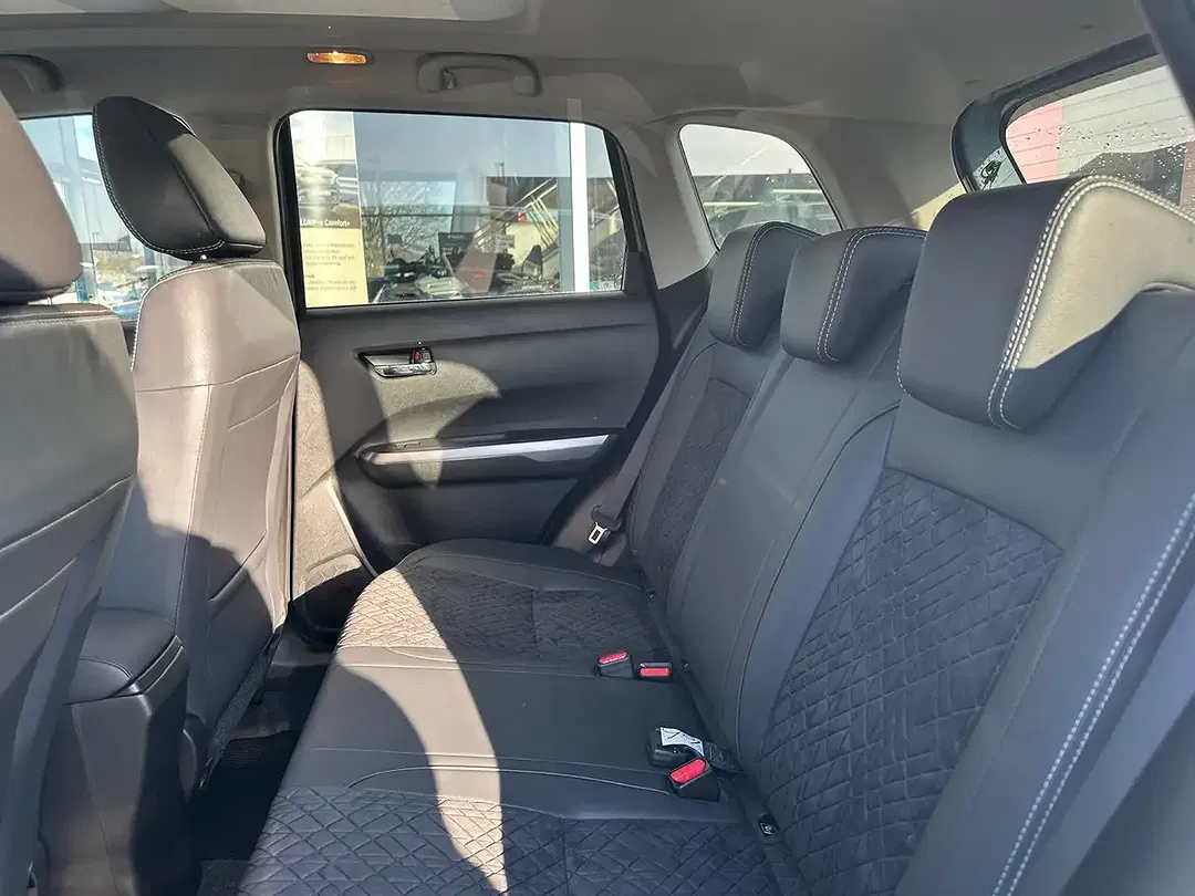 Suzuki Vitara - Thumbnail 13