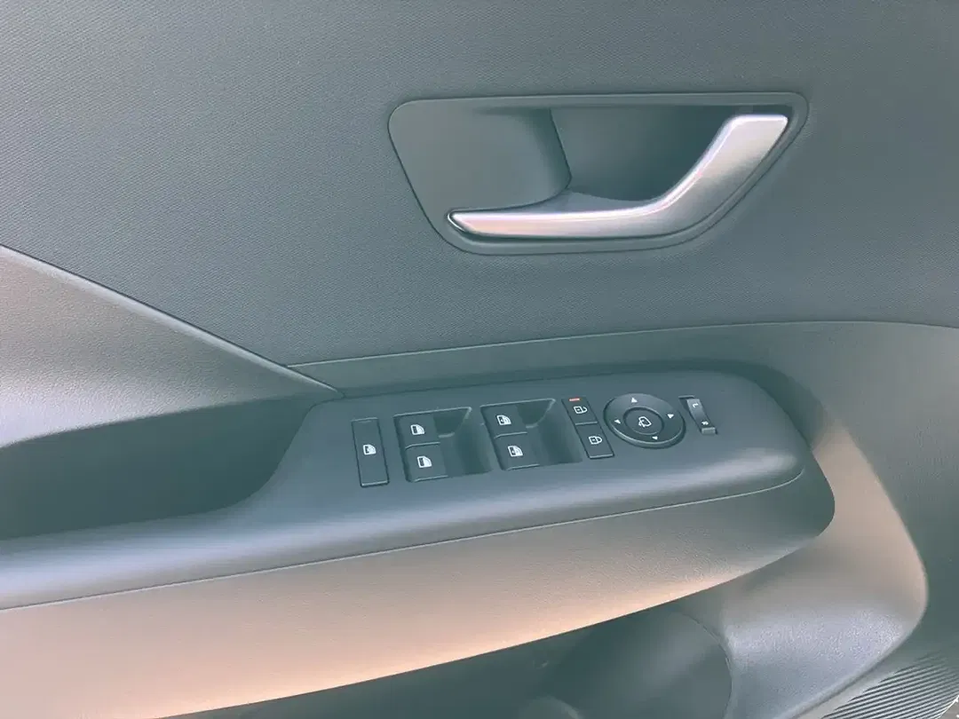 Hyundai KONA - Thumbnail 10