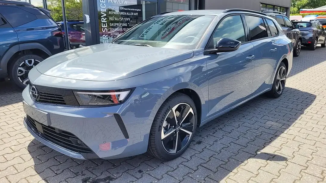 Opel Astra - Thumbnail 1
