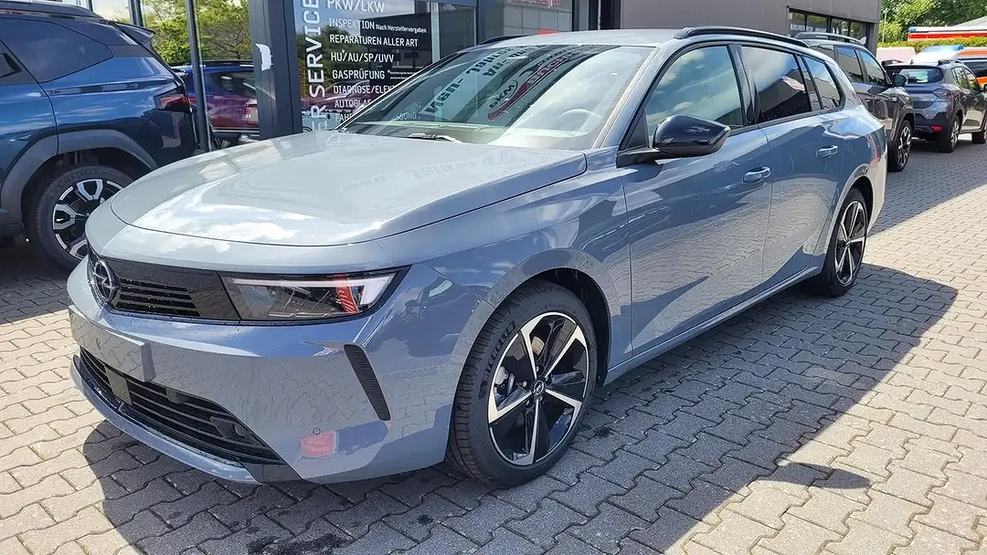 Opel Astra - Afbeelding 1