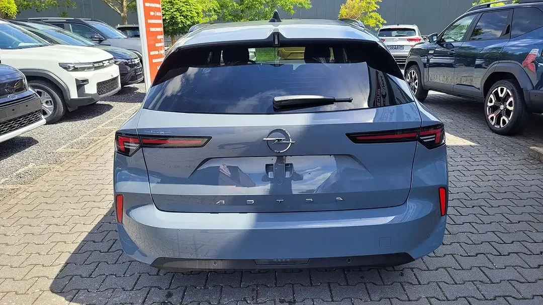 Opel Astra - Thumbnail 5