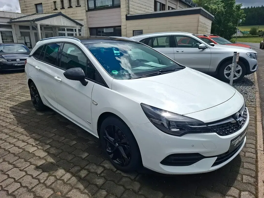 Opel Astra - Thumbnail 2