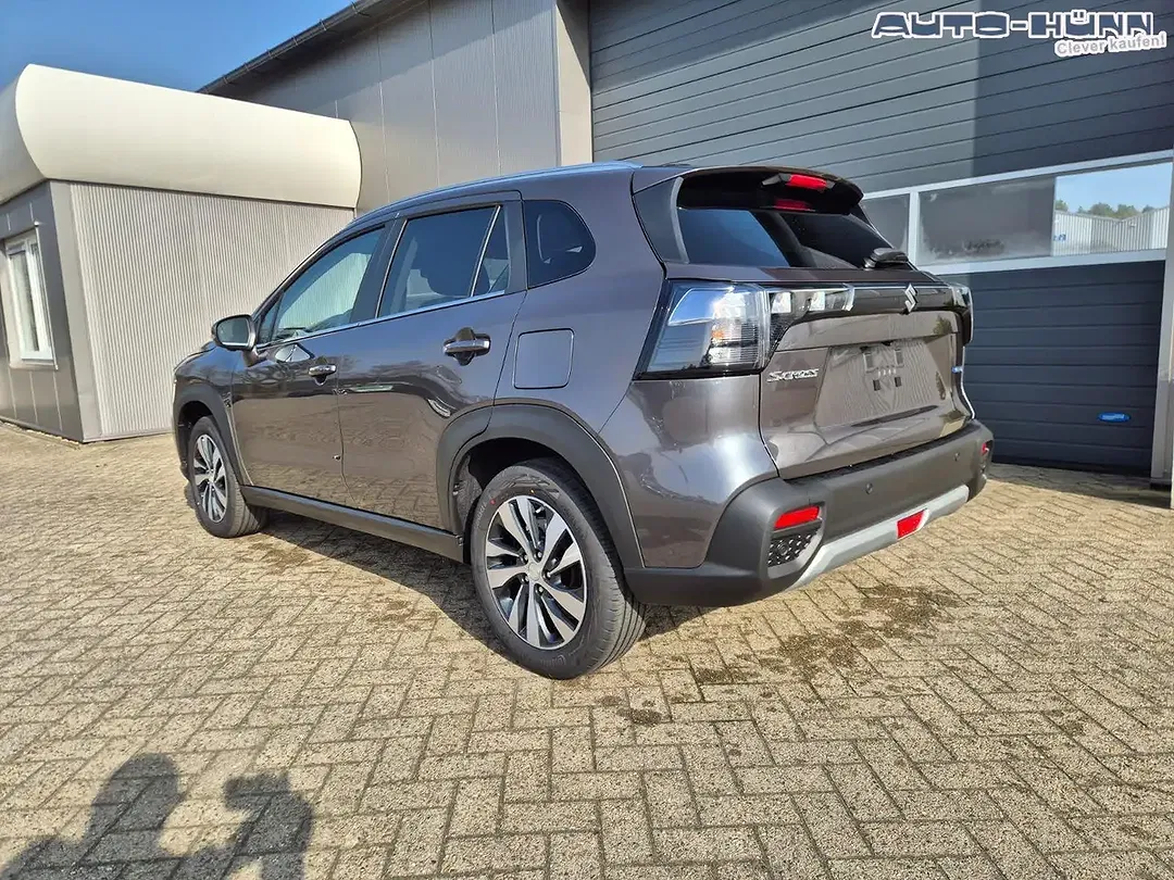 Suzuki S-Cross - Thumbnail 3