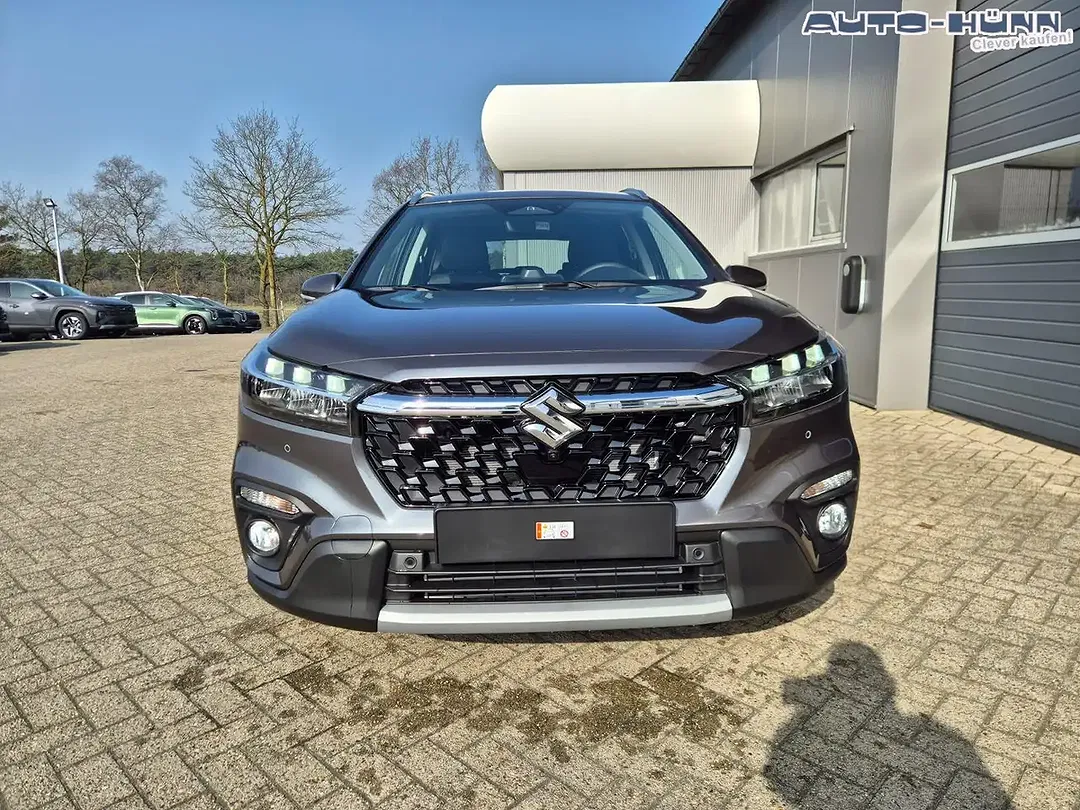 Suzuki S-Cross - Thumbnail 8