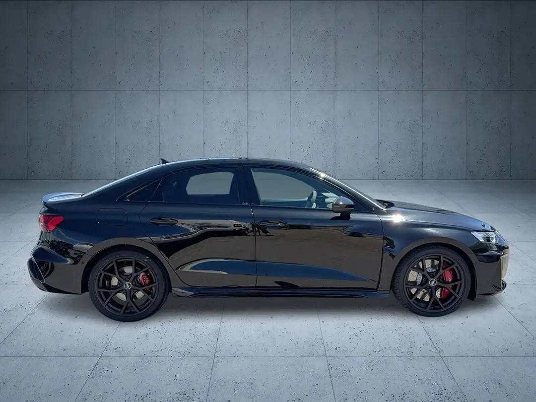 Audi RS3 - Thumbnail 6