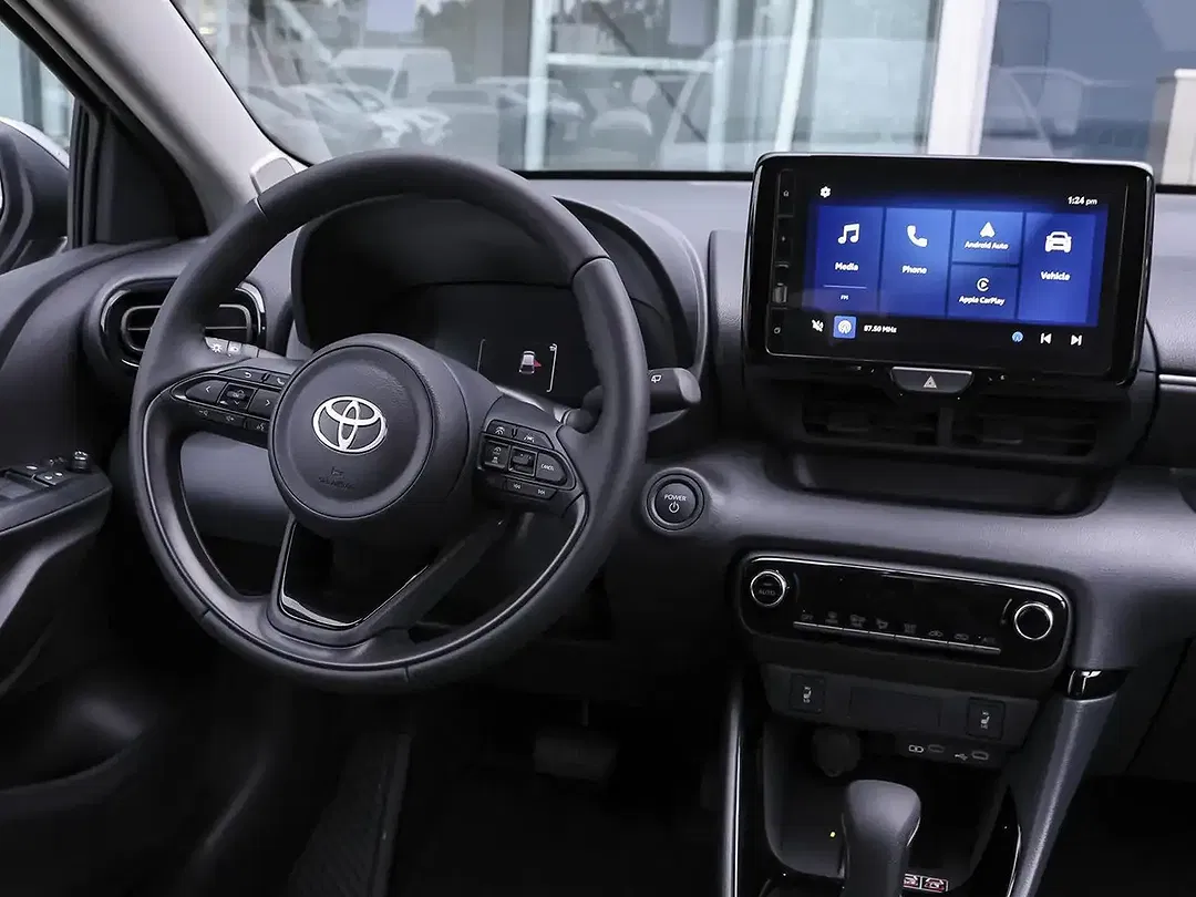 Toyota Yaris - Thumbnail 9