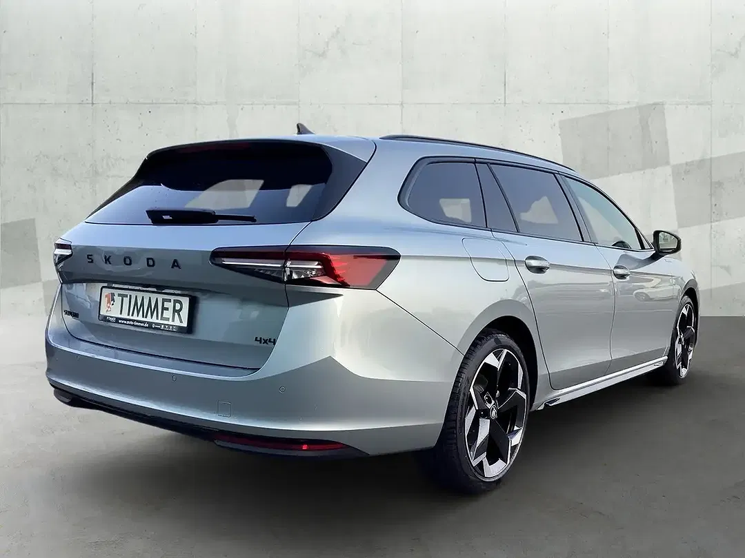 Skoda Superb - Thumbnail 2