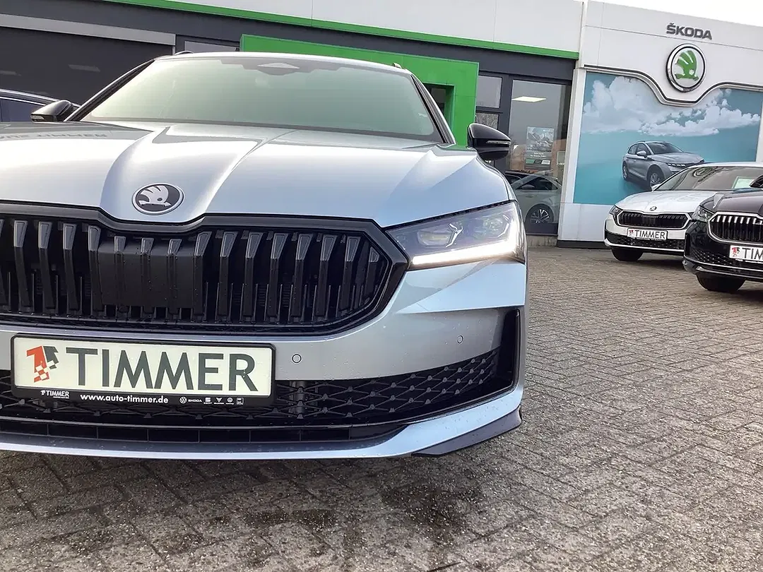 Skoda Superb - Thumbnail 4