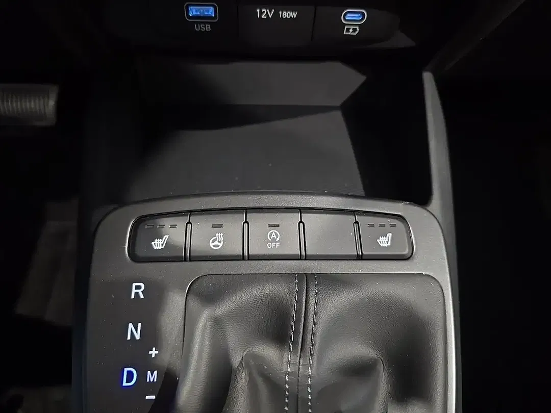 Hyundai i10 - Thumbnail 14