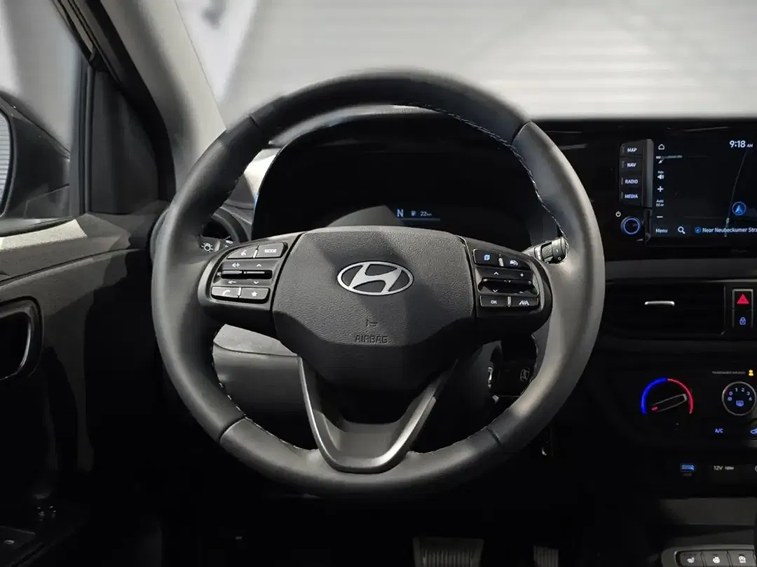 Hyundai i10 - Thumbnail 9