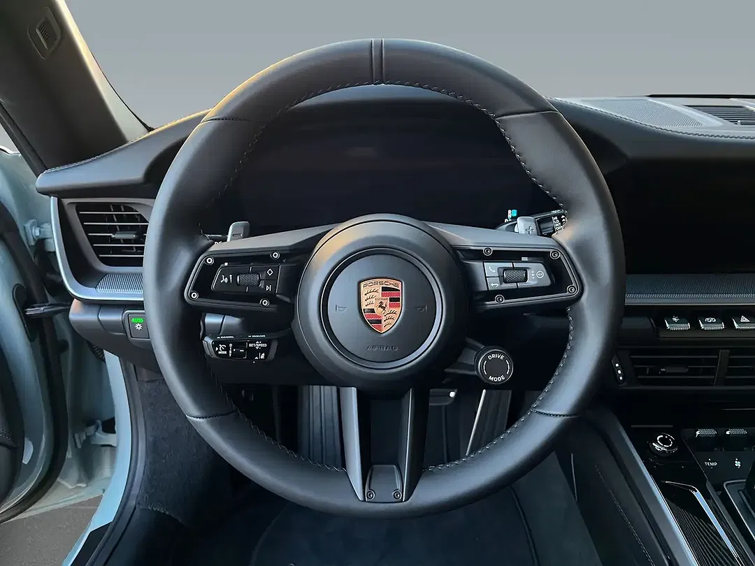 Porsche 992 - Thumbnail 10