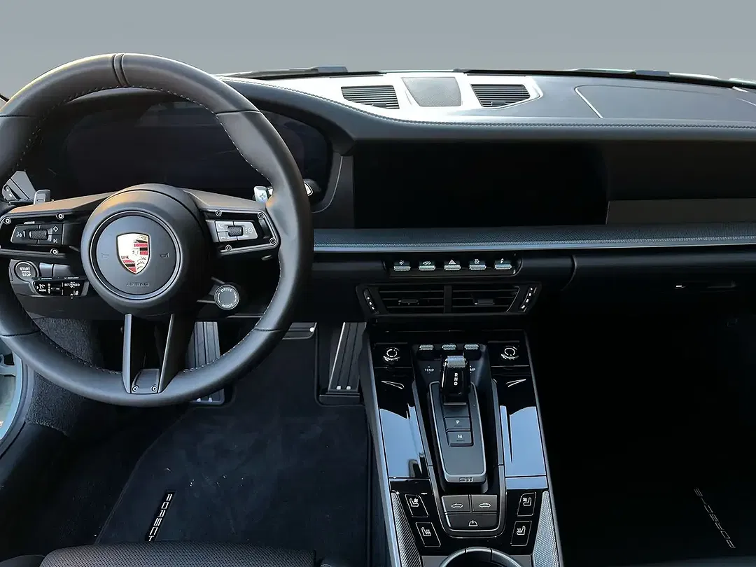 Porsche 992 - Thumbnail 9