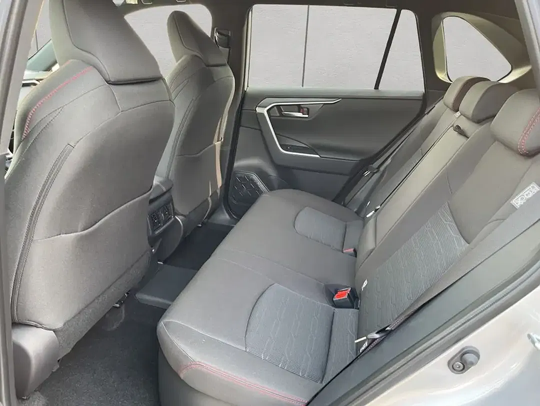 Toyota RAV 4 - Thumbnail 14