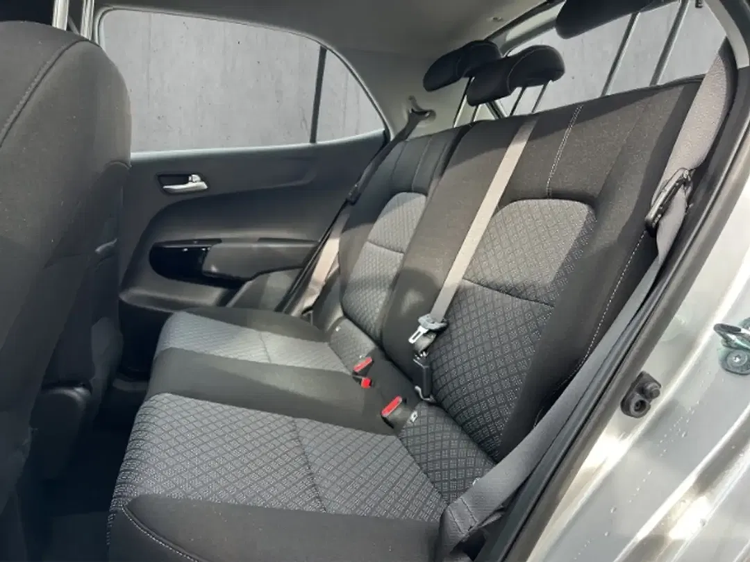 Kia Picanto - Thumbnail 7
