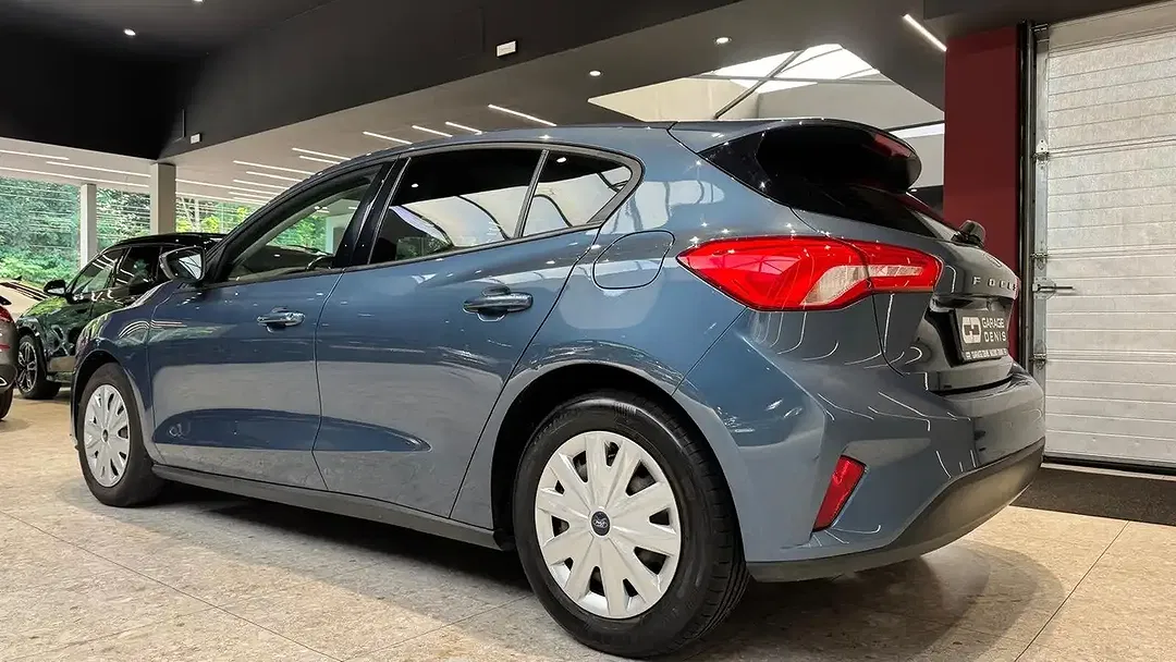 Ford Focus - Thumbnail 7