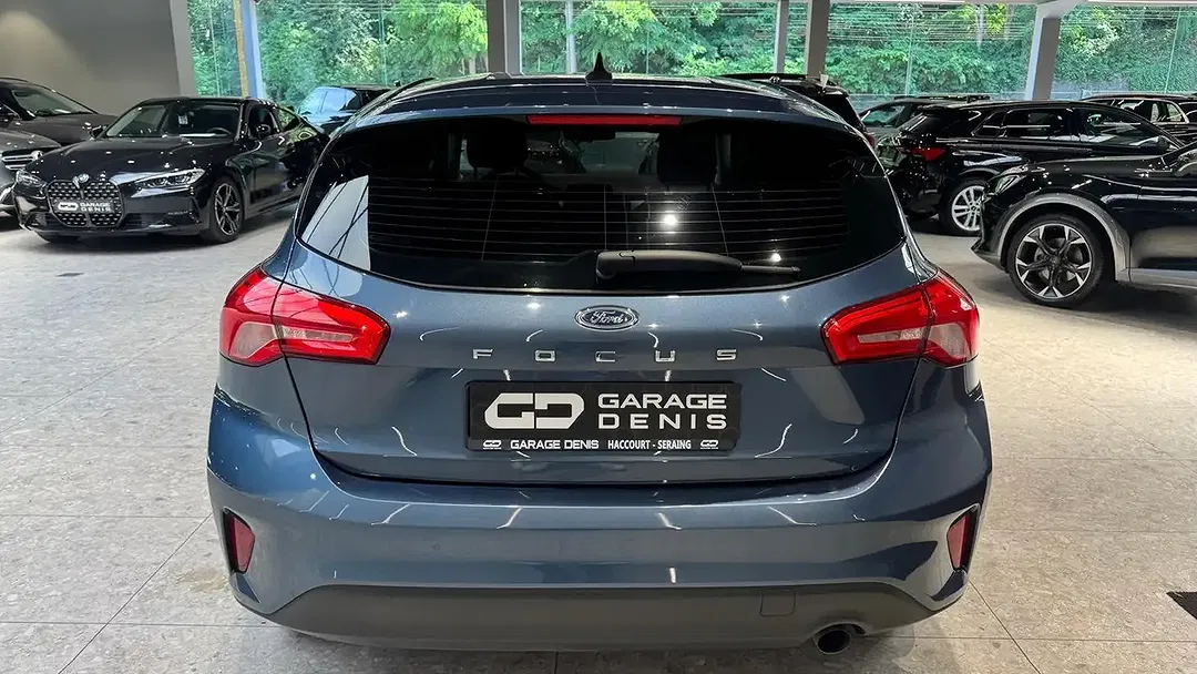 Ford Focus - Thumbnail 8