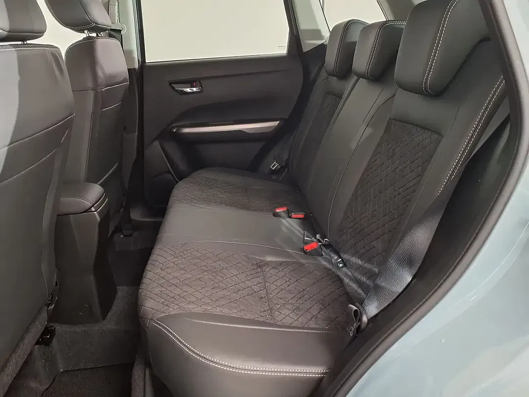 Suzuki Vitara - Thumbnail 10
