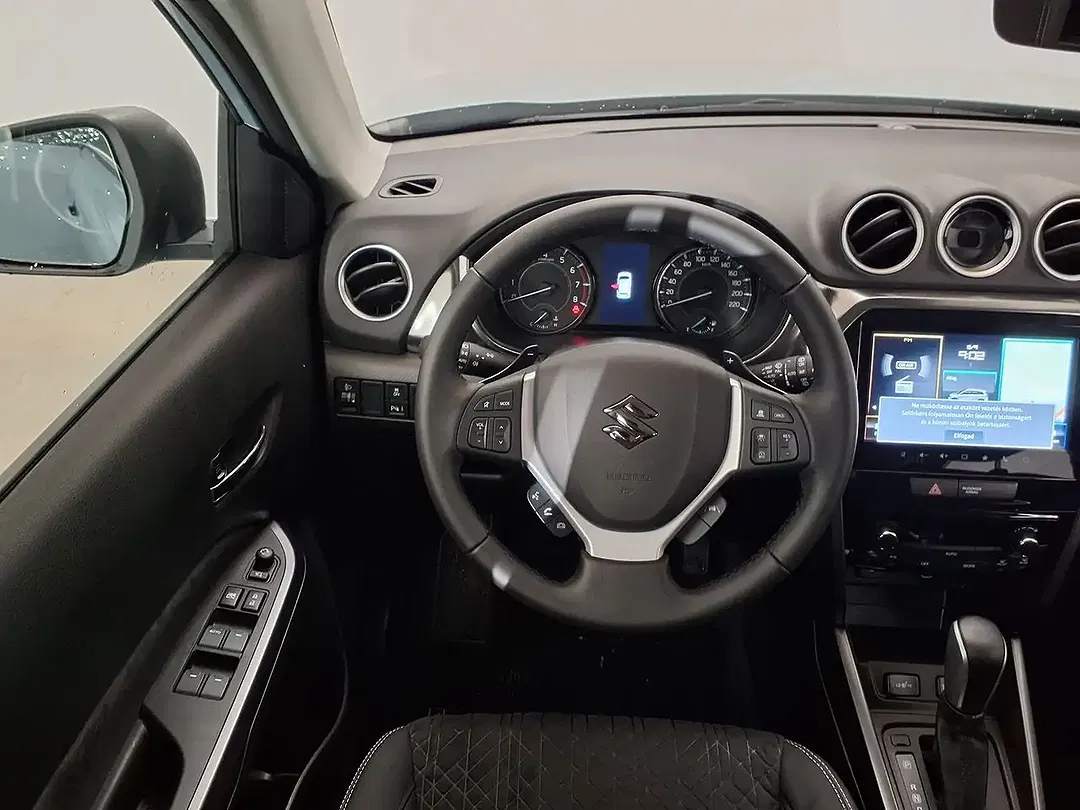 Suzuki Vitara - Thumbnail 12