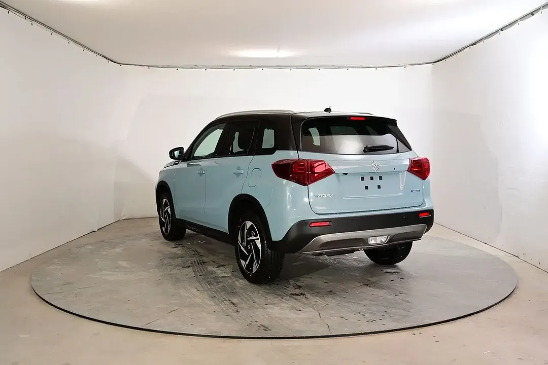Suzuki Vitara - Thumbnail 3