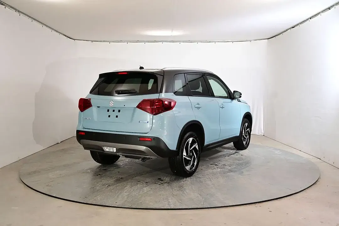Suzuki Vitara - Thumbnail 5