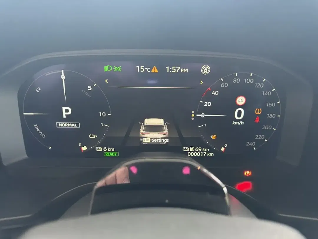 Mitsubishi Outlander - Thumbnail 11