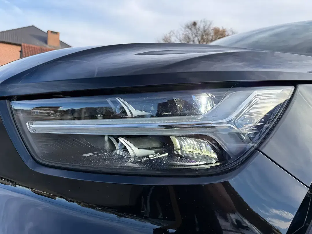 Volvo XC40 - Thumbnail 10