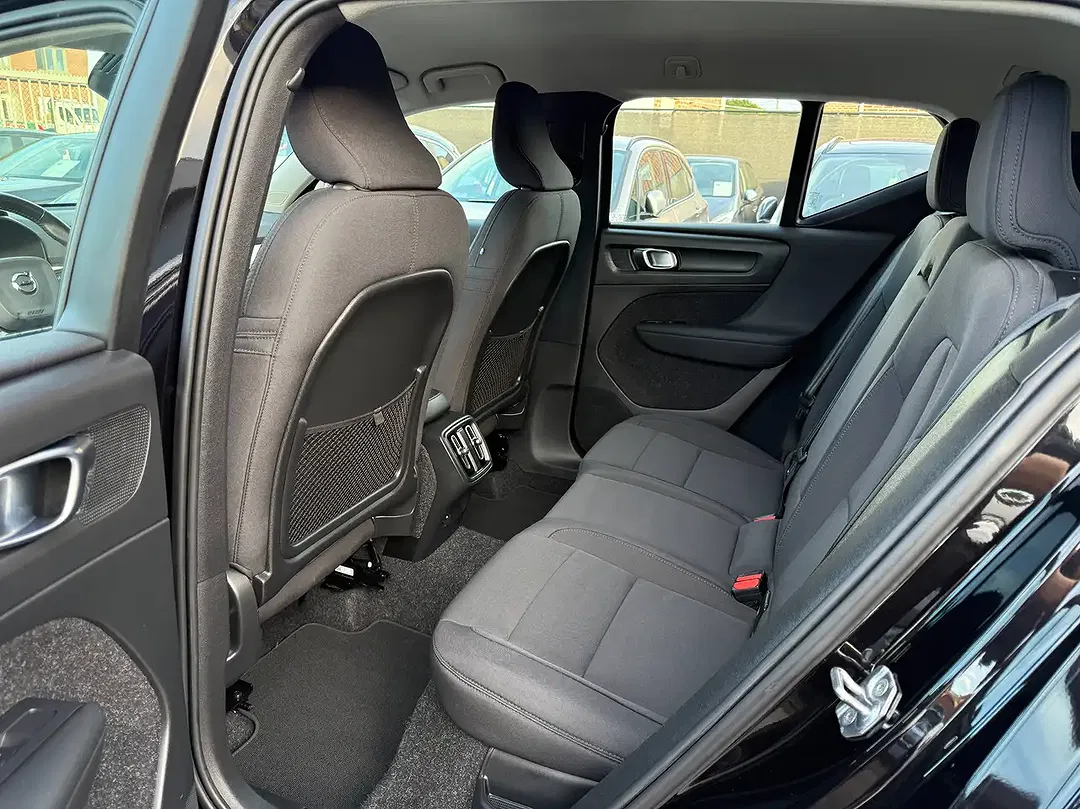 Volvo XC40 - Thumbnail 14