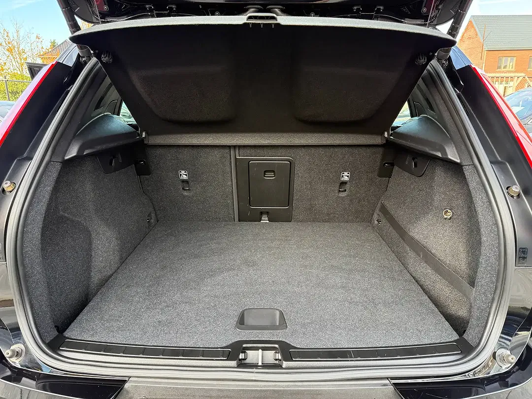 Volvo XC40 - Thumbnail 15