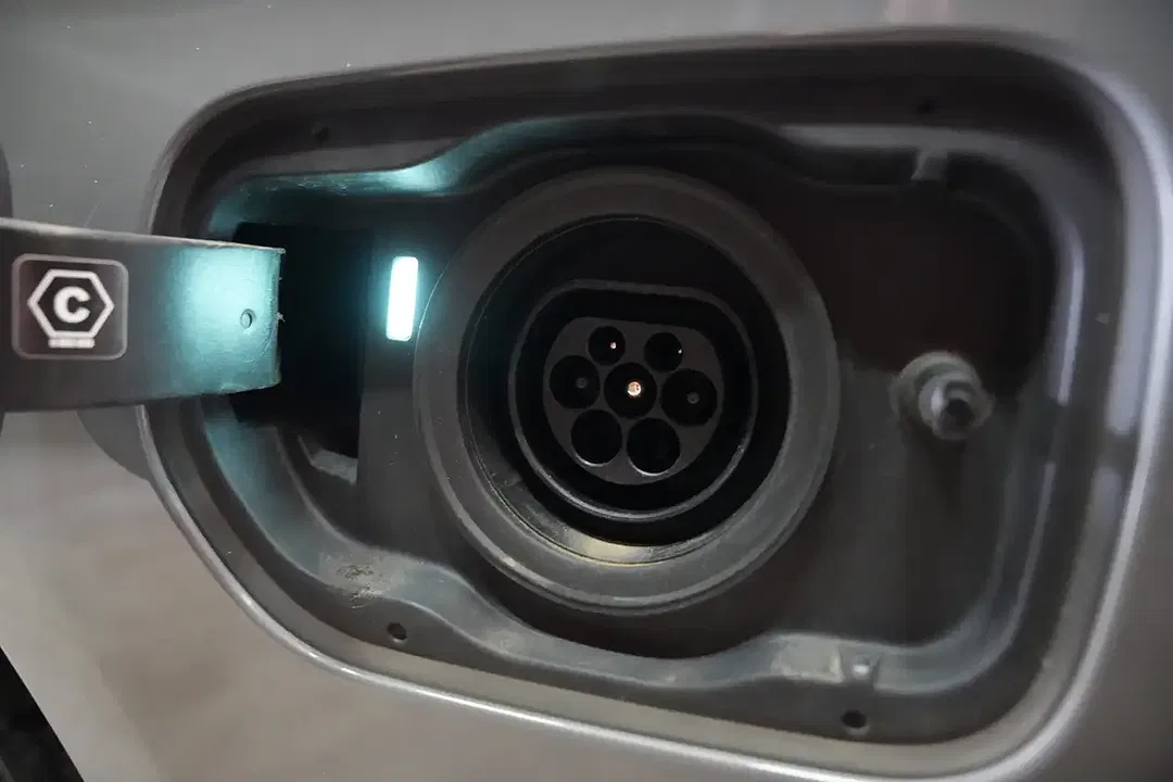 BMW 520 - Thumbnail 13