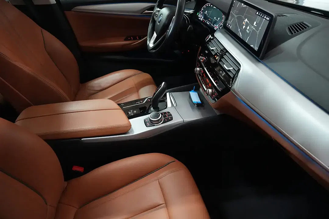 BMW 520 - Thumbnail 7