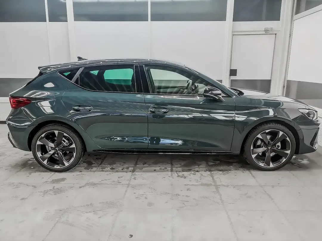 CUPRA Leon - Thumbnail 4