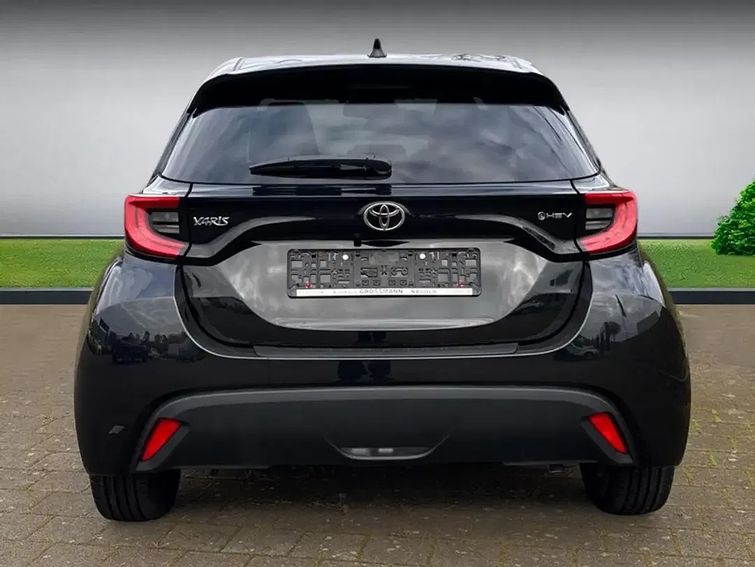Toyota Yaris - Thumbnail 4