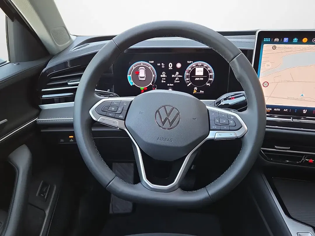 Volkswagen Passat Variant - Thumbnail 9